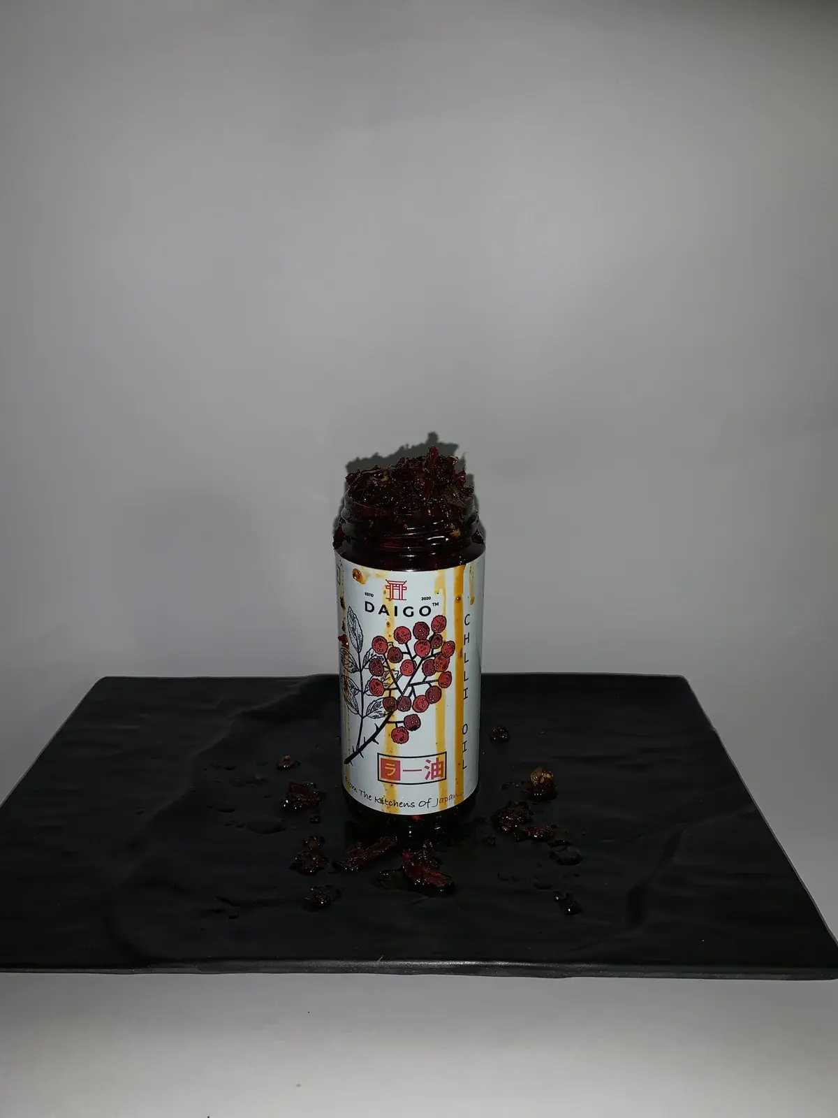 Styling the jar for paid and organic campaigns.